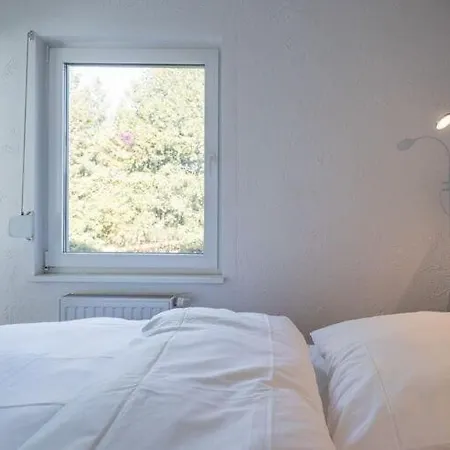Ferienhaus Comfortable Holiday Home On The Bay Of Greifswald Stahlbrode