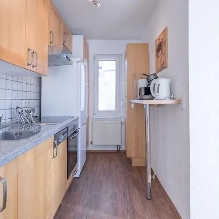 Comfortable Holiday Home On The Bay Of Greifswald Ferienhaus *