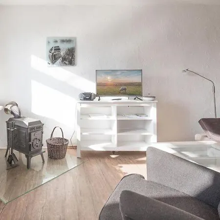 Ferienhaus Comfortable Holiday Home On The Bay Of Greifswald Stahlbrode